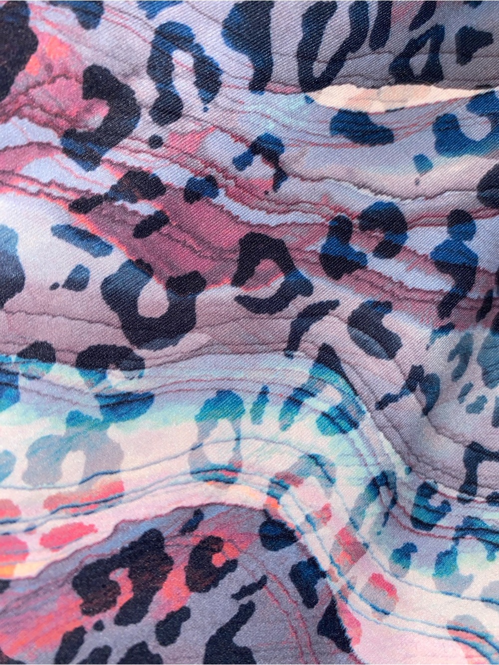 Fabletics 3X ultra high waisted pureluxe 7/8 purple animal, print leggings - Picture 3 of 5